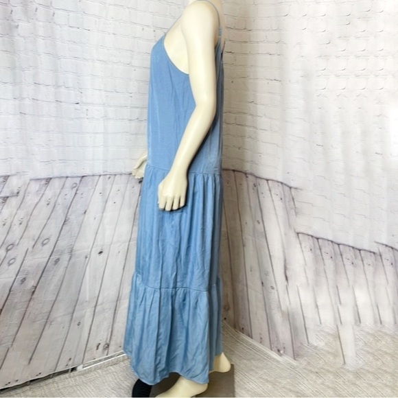 New- Lumiere Tiered, Strappy, Relaxed Fit, Chambray, Pockets, Blue Maxi Dress LG - Picture 5 of 14